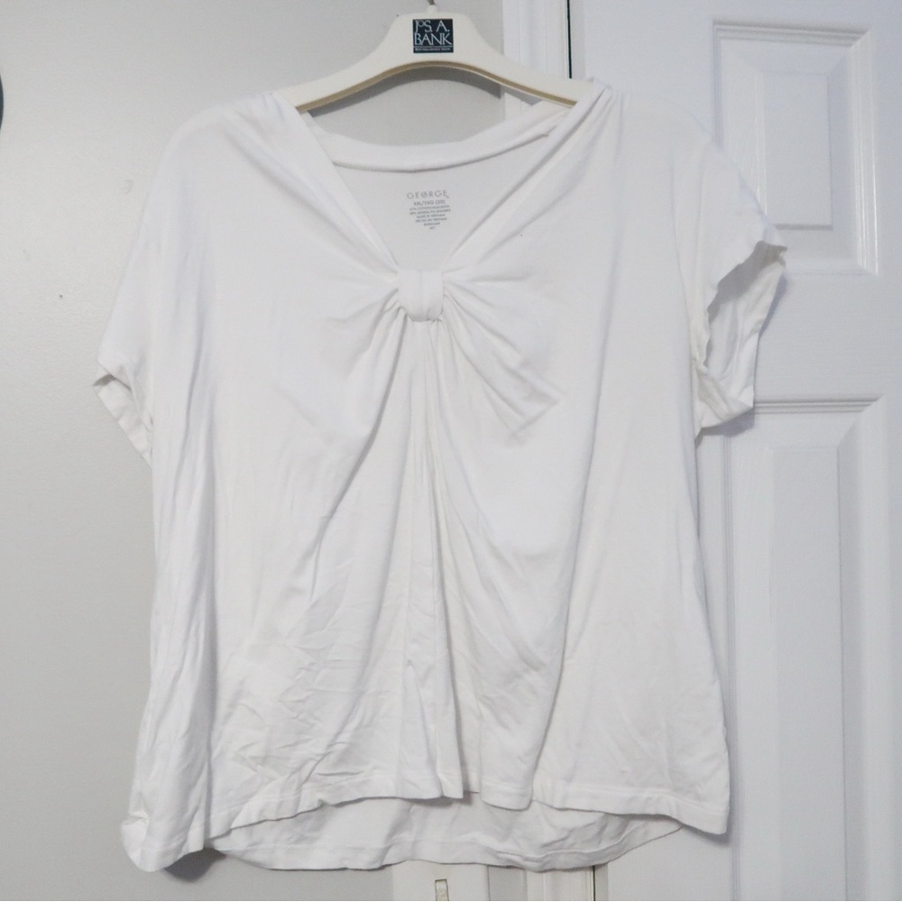 white bow front top